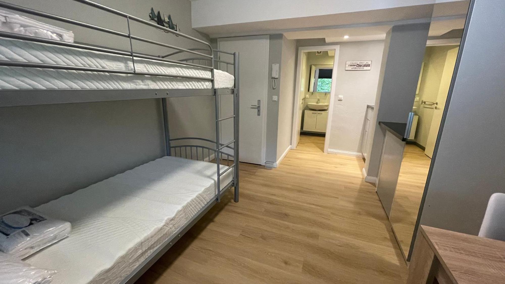 Suesses Kleines Und Zentrales Apartment Fuer Zwei Personen Mitten In Гамбург Экстерьер фото
